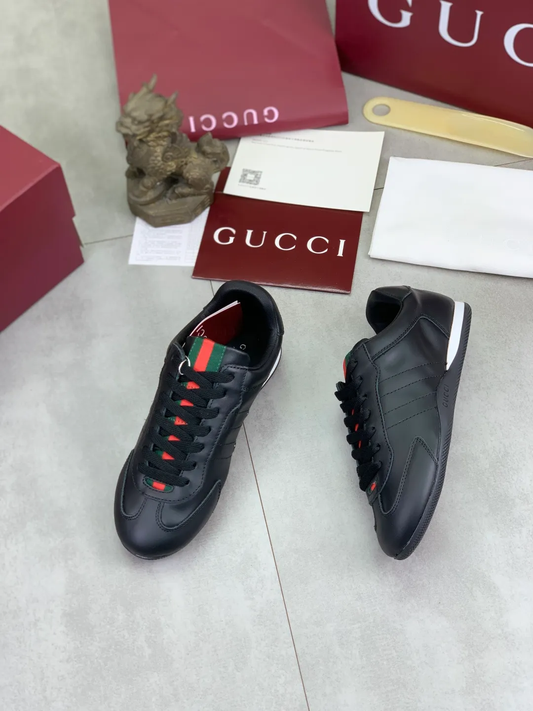 Men's shoes 💰P542 💰[New model] 🆘 The latest model from Gucci's official website 🎁Classic casual and fashionable men's shoes 👟Breaking hot model 💥The style is simple and elegant, exclusive for trendy men. Unique official website's latest brand elements 👑Gucci original decoration, fashionable and generous, the fabric is made of original soft calfskin➕Comfortable soft pigskin lining ✅The official website specifies wear-resistant rubber outsole_full of elasticity, classic model taken in real life🎬Color: 5️⃣colors available😍Number: 35-44